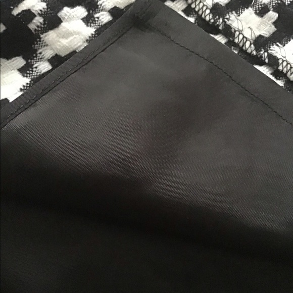 NWT classic style ‘pencil skirt ‘ - Picture 7 of 9